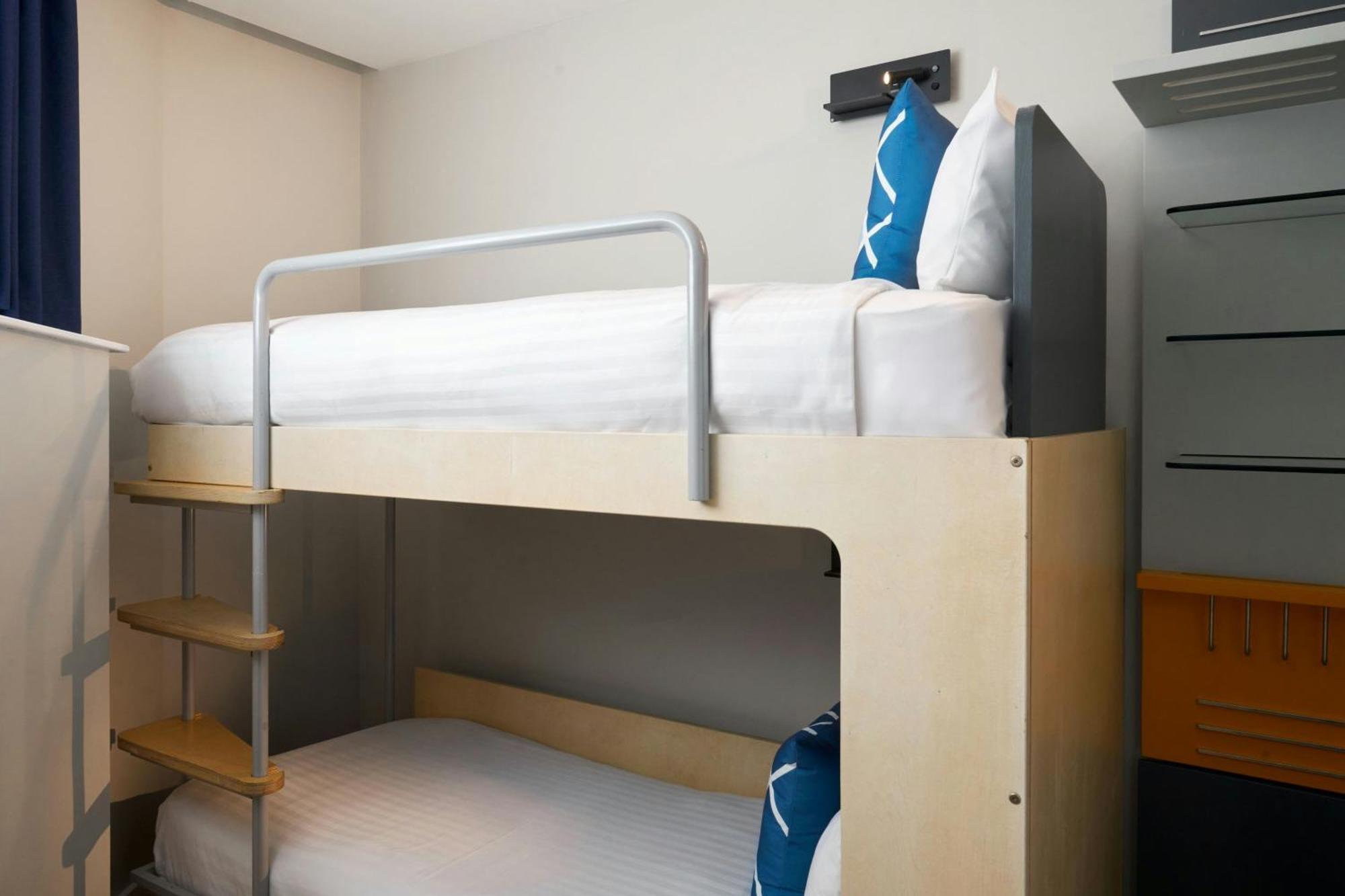 Sleeperz Hotel 3*